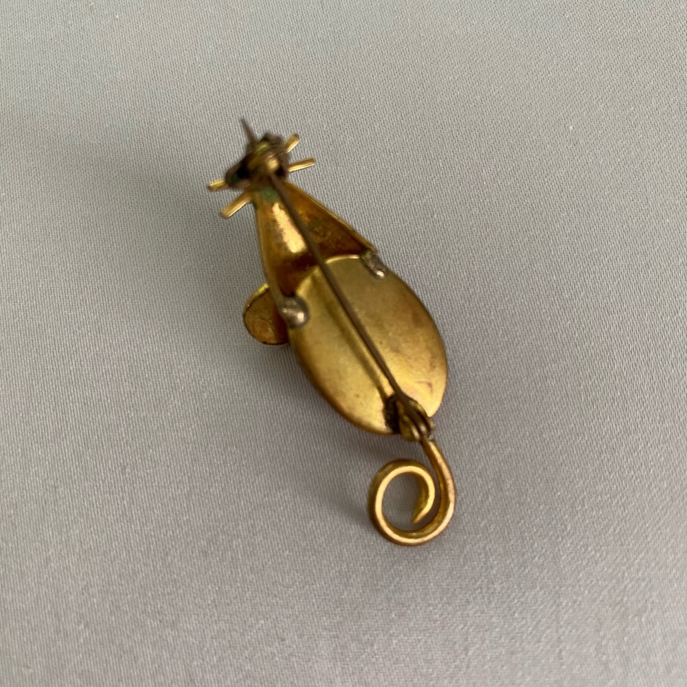 Mouse pin - Picture 2 of 2